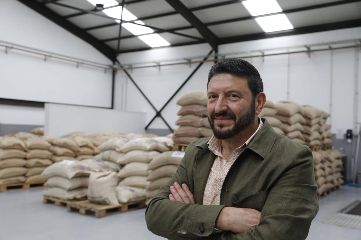 Salas, Casazorrina. Serie avanzada. Cafés El Globo. José Ramón Iglesias, gerente