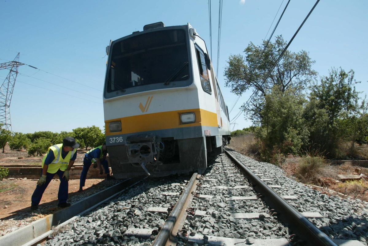 La UTA 3736 descarriló cerca de Realón, dirección Castelló, el 2 de julio de 2003. FGV ocultó éste y otros dos descarrilamientos al juez y al perito del metro.