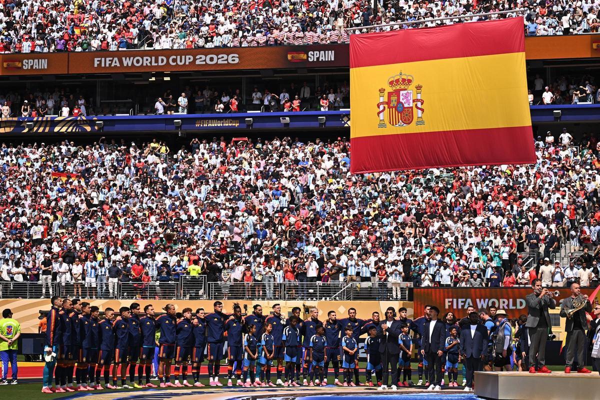 Spanish Brass interpreta el himno de España en la final del Mundial