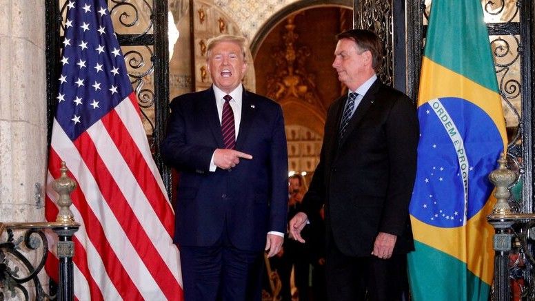El presidente Donald Trump recibe al presidente Jair Bolsonaro en su residencia de Mar-a-Lago. Imagen de archivo.